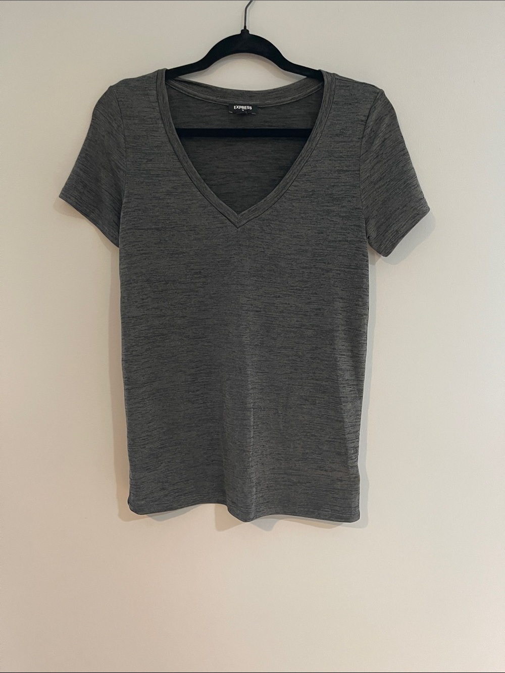 Express Charcoal Gray V-Neck Short Sleeve Tee NWOT